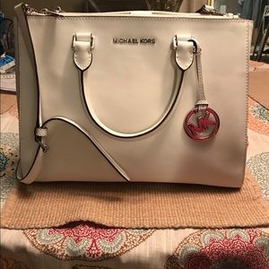 Michael Kors pocketbook